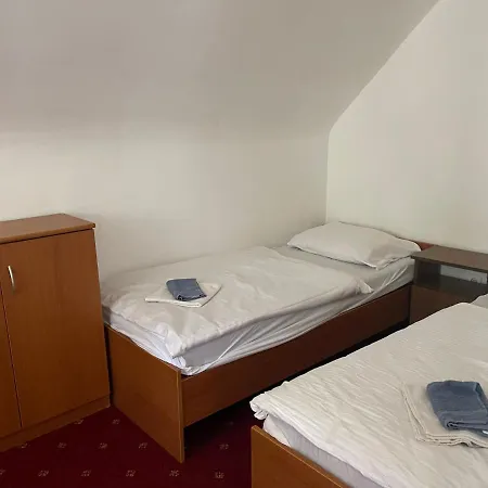 Deseda Vendeghaz Guest house *